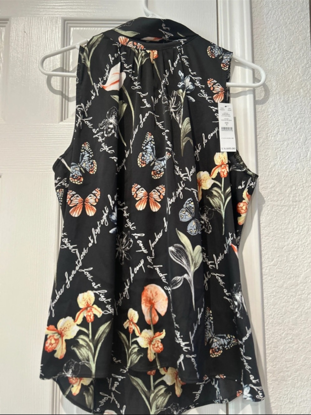NWT White House Black Market Sleeveless Black Floral & Butterfly Blouse - Picture 2 of 7